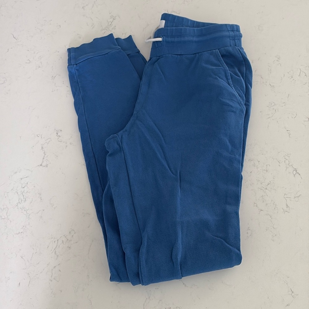 MATE the Label sweats in bright blue (Pool)